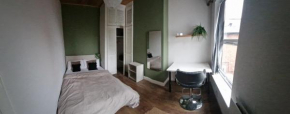Free Parking Private 4 BR Central House